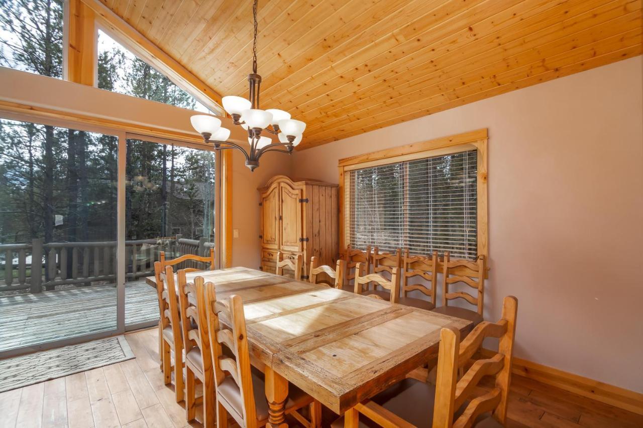 Holiday home Large 6 Bedroom, Sleeps 16, A/C, Sharc Passes, Hot Tub Sunriver