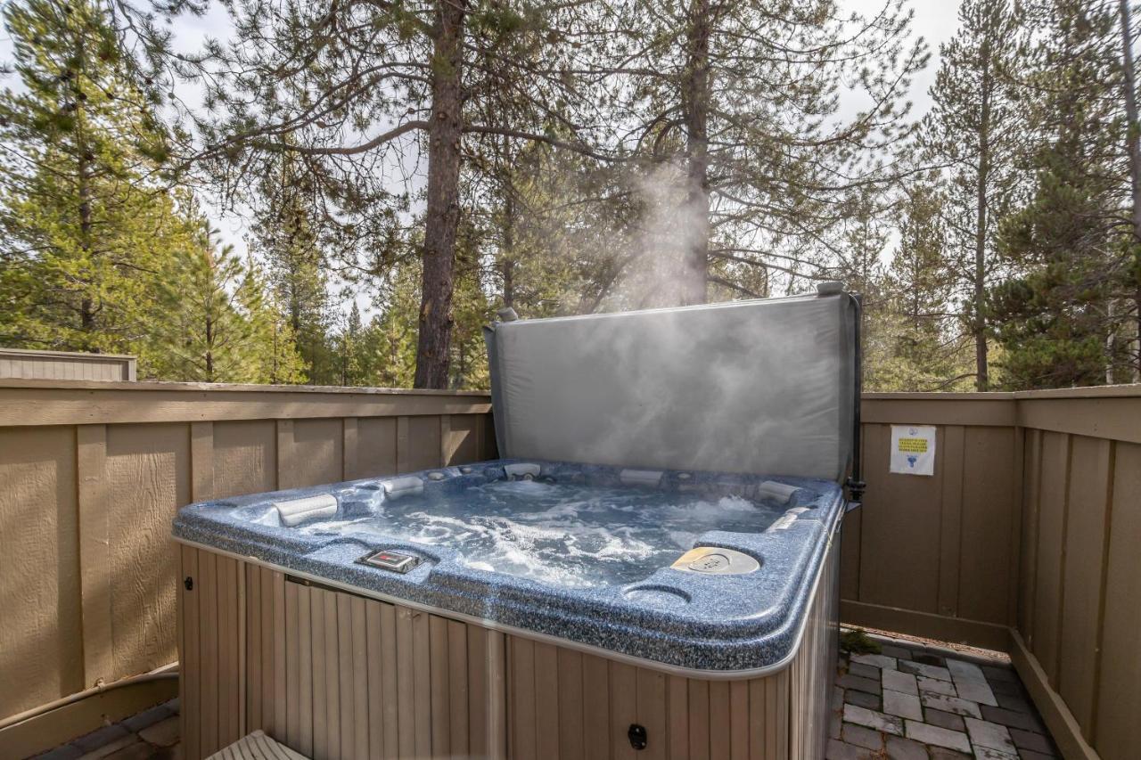 Holiday home Large 6 Bedroom, Sleeps 16, A/C, Sharc Passes, Hot Tub Sunriver